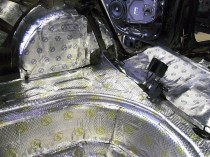 шумоизоляция арок багажника Shkoda Fabia